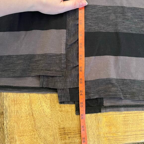 Habitat Top Large Black Gray Stripe Asymmetric Stairstep Hem Artsy Casual Flowy - Picture 10 of 10